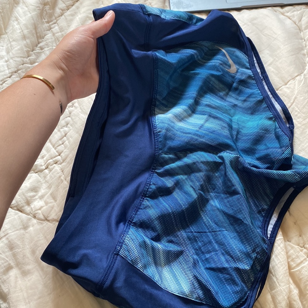 NIKE shorts - Picture 2 of 3